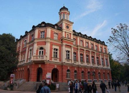 Театрални представления в град Плевен - ДКТ Иван Радоев Театрални представления в град Плевен - ДКТ Иван Радоев
