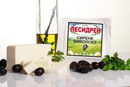 Бяло саламурено сирене - Мандра Лесидрен Бяло саламурено сирене - Мандра Лесидрен