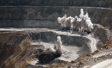 Извършване на сеизмични измервания при осигуряване на взриво сеизмична охрана на сгради и съоръжения Извършване на сеизмични измервания при осигуряване на взриво сеизмична охрана на сгради и съоръжения
