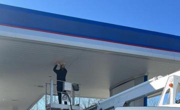 Окабеляване на сгради с помощта на автовишка
