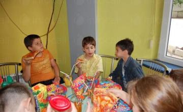 Организиране на детски партита и тържества в Плевен Организиране на детски партита и тържества в Плевен