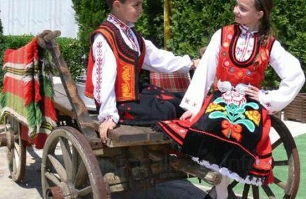 Фолклорно пеене в община Каспичан - НЧ Просвета 1874 Могила Фолклорно пеене в община Каспичан - НЧ Просвета 1874 Могила